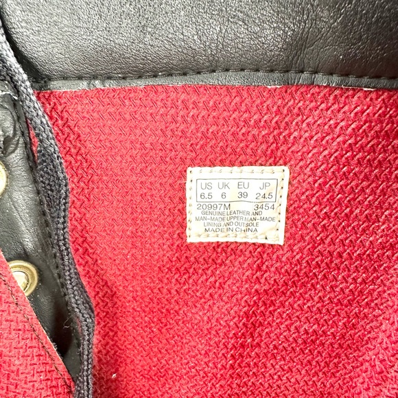 Vintage Timberland women’s knee high combat boots. Leopard print w/blk leather - Picture 9 of 12